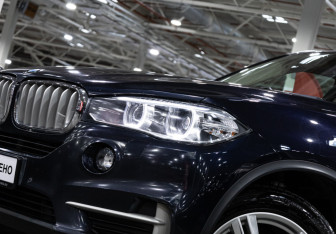 Подержанный автомобиль BMW X5 2017 года (2 фото)