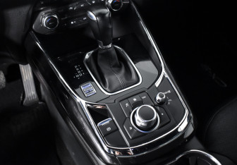 Подержанный автомобиль Mazda CX-9 2017 года (11 фото)