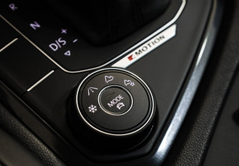 Подержанный автомобиль Volkswagen Tiguan 2019 года (21 фото)