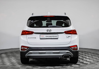 Подержанный автомобиль Hyundai Santa Fe 2020 года (6 фото)