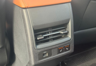 Подержанный автомобиль Omoda C5 2023 года (20 фото)