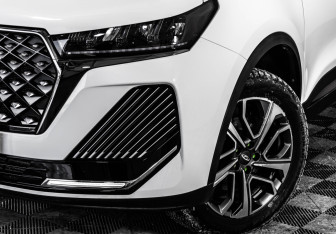 Подержанный автомобиль Chery Tiggo 7 Pro Max 2025 года (10 фото)