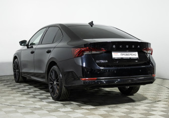 Подержанный автомобиль Skoda Octavia Liftback 2021 года (7 фото)