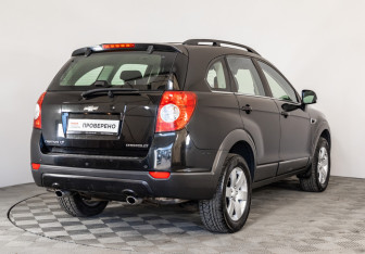 Подержанный автомобиль Chevrolet Captiva 2012 года (5 фото)