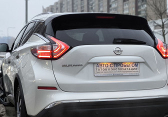 Подержанный автомобиль Nissan Murano Suv 2021 года (7 фото)