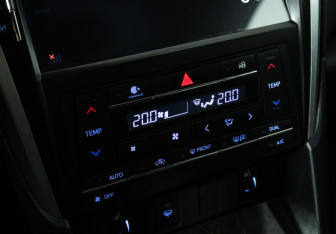 Подержанный автомобиль Toyota Camry Sedan 2018 года (16 фото)