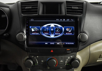 Подержанный автомобиль Toyota Highlander 2008 года (17 фото)