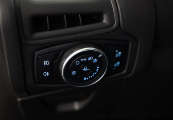 Подержанный автомобиль Ford Focus Sedan 2019 года (15 фото)