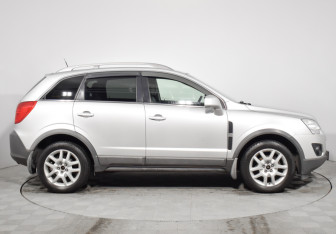 Подержанный автомобиль Opel Antara 2013 года (4 фото)