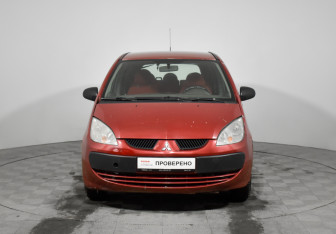 Подержанный автомобиль Mitsubishi Colt Hatchback 2008 года (2 фото)
