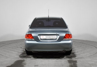 Подержанный автомобиль Mitsubishi Lancer Sedan 2006 года (6 фото)
