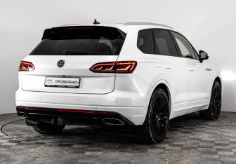 Подержанный автомобиль Volkswagen Touareg 2018 года (6 фото)