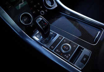 Подержанный автомобиль Land Rover Range Rover Sport 2021 года (17 фото)