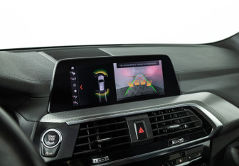 Подержанный автомобиль BMW X3 2021 года (15 фото)