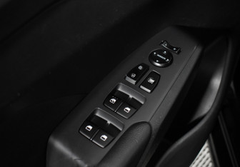Подержанный автомобиль Hyundai Solaris Sedan 2017 года (10 фото)