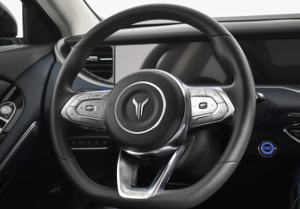 Подержанный автомобиль Voyah Free 2023 года (16 фото)