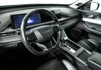 Подержанный автомобиль Chery Tiggo 7 Pro Max 2022 года (11 фото)