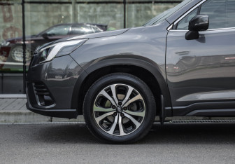 Подержанный автомобиль Subaru Forester Suv 2021 года (10 фото)