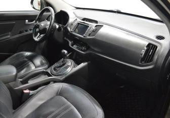 Подержанный автомобиль Kia Sportage 2013 года (12 фото)