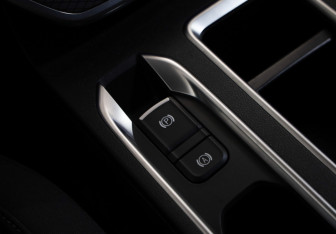 Подержанный автомобиль Haval M6 2023 года (17 фото)