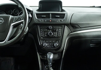 Подержанный автомобиль Opel Mokka 2014 года (14 фото)