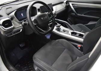 Подержанный автомобиль Belgee X50 2024 года (10 фото)