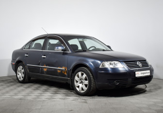 Подержанный автомобиль Volkswagen Passat Sedan 2004 года (3 фото)
