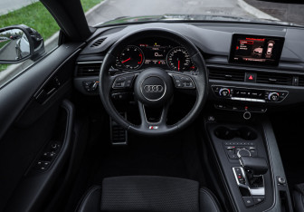 Подержанный автомобиль Audi A5 Liftback 2019 года (13 фото)