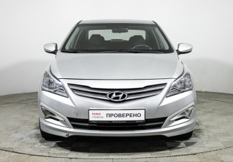 Подержанный автомобиль Hyundai Solaris Sedan 2016 года (2 фото)