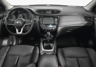 Подержанный автомобиль Nissan Qashqai 2021 года (13 фото)