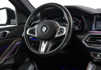 Подержанный автомобиль BMW X6 2019 года (15 фото)