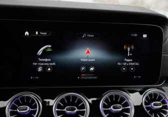 Подержанный автомобиль Mercedes-Benz AMG GT Liftback 2021 года (18 фото)