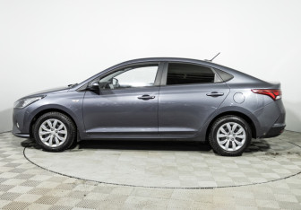 Подержанный автомобиль Hyundai Solaris Sedan 2021 года (8 фото)