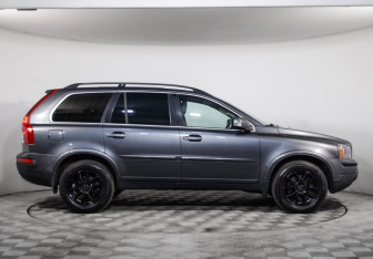 Подержанный автомобиль Volvo XC90 2008 года (4 фото)