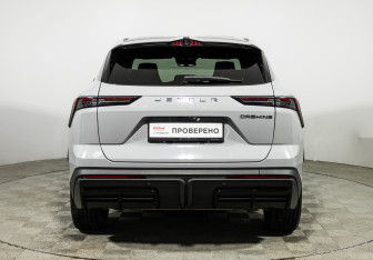 Подержанный автомобиль Jetour Dashing 2023 года (6 фото)