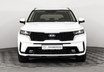 Подержанный автомобиль Kia Sorento 2021 года (4 фото)