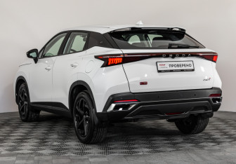 Подержанный автомобиль Omoda C5 2023 года (8 фото)