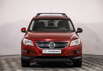Подержанный автомобиль Volkswagen Tiguan 2009 года (2 фото)