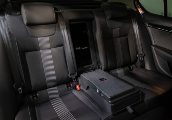 Подержанный автомобиль Skoda Octavia Liftback 2018 года (25 фото)