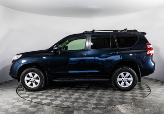 Подержанный автомобиль Toyota Land Cruiser Prado 2013 года (8 фото)