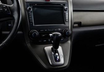 Подержанный автомобиль Honda CR-V 2010 года (11 фото)