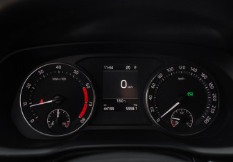 Подержанный автомобиль Skoda Octavia Liftback 2021 года (13 фото)