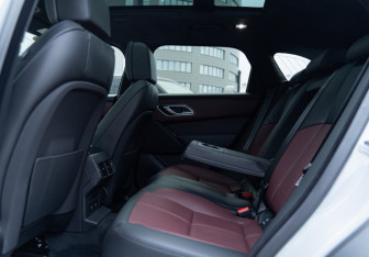 Новый Land Rover Range Rover Velar 2025 (8 фото)