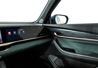 Подержанный автомобиль Geely Monjaro 2023 года (21 фото)