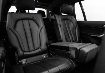 Подержанный автомобиль BMW X7 2019 года (29 фото)