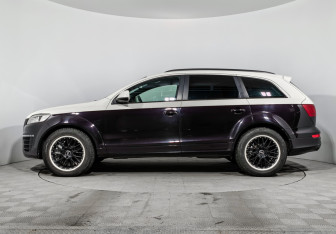 Подержанный автомобиль Audi Q7 2012 года (8 фото)