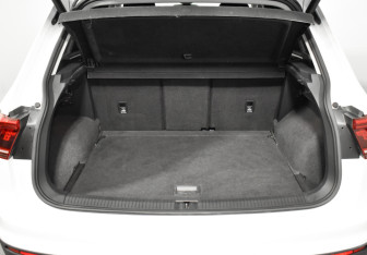 Подержанный автомобиль Volkswagen Tiguan 2020 года (22 фото)