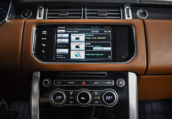 Подержанный автомобиль Land Rover Range Rover 2013 года (19 фото)