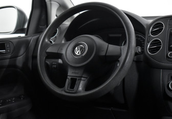 Подержанный автомобиль Volkswagen Golf Plus 2012 года (14 фото)