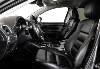 Подержанный автомобиль Mazda CX-5 2015 года (19 фото)